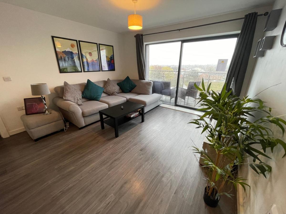 מנצ'סטר Balcony Marina Apartment With City Skyline Views - Free Secure Parking מראה חיצוני תמונה